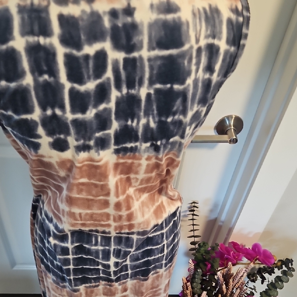 SHEIN Blue and Pink Tie-Dye Maxi Dress - Picture 7 of 9